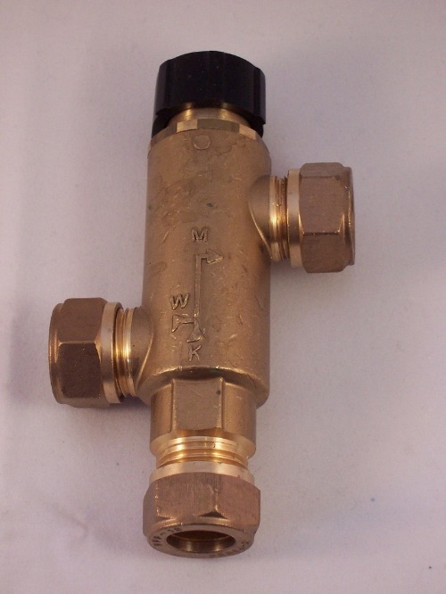 Duco thermostatisch mengventiel voor tapwater, solar versie, 15mm knelkopp.