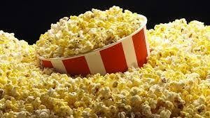 Popcornmachine huren inclusief 50 popcorn, ondertafel en aankleding