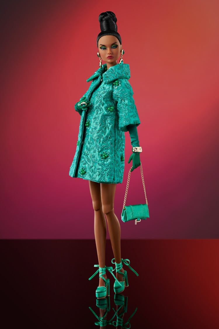 Turning Green Poppy Parker Dressed Doll
