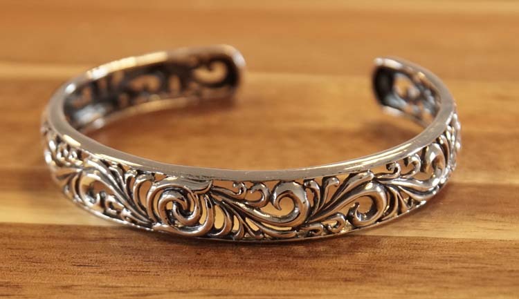 925 Zilveren middeleeuwse armband "  Sierwerk krullen "