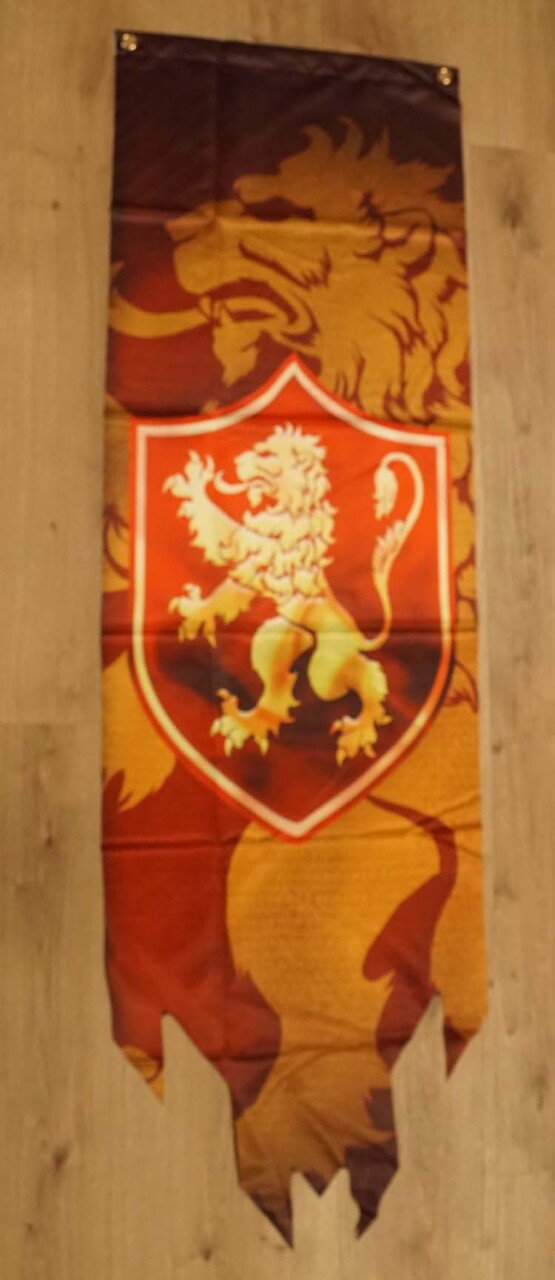 Banner " Leeuw " rood / goudkleurig