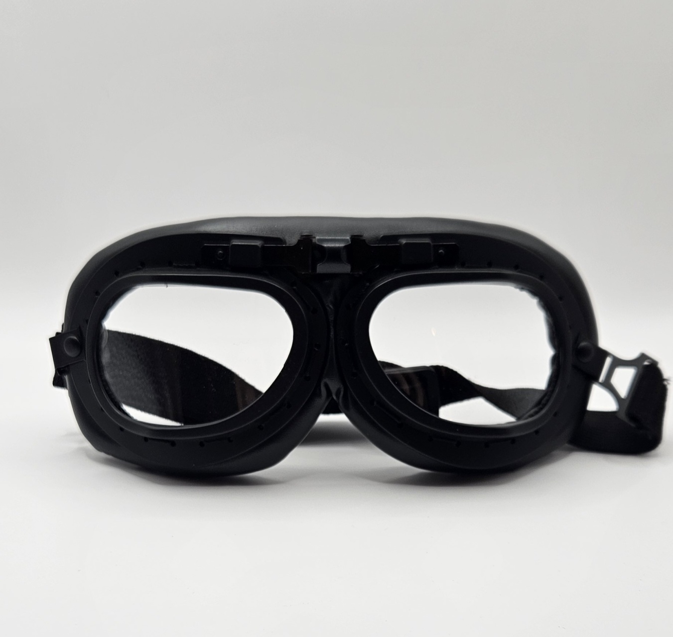 Transparante motorfiets bril voor optimale zichtbaarheid en bescherming tijdens het rijden